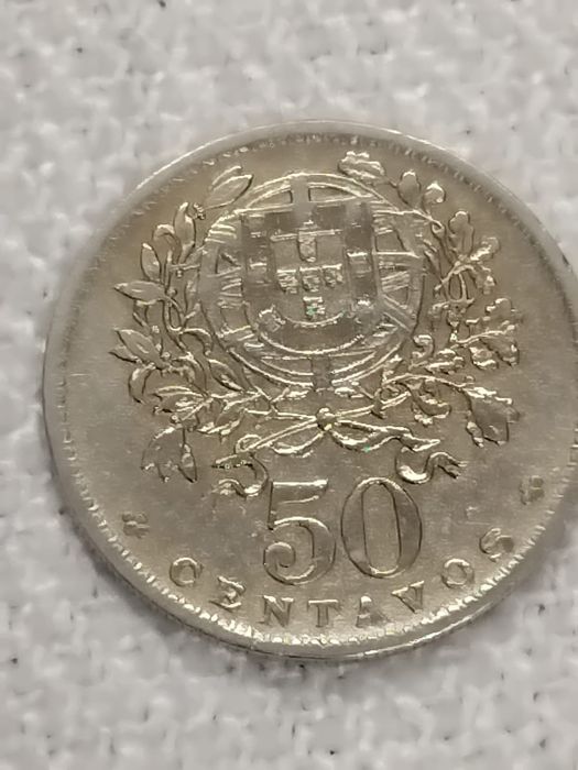 Vendo moeda antiga