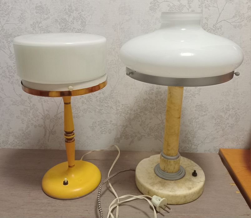 Лампа настольная  времен