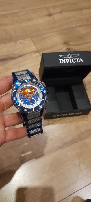 Invicta Superman DC Comics