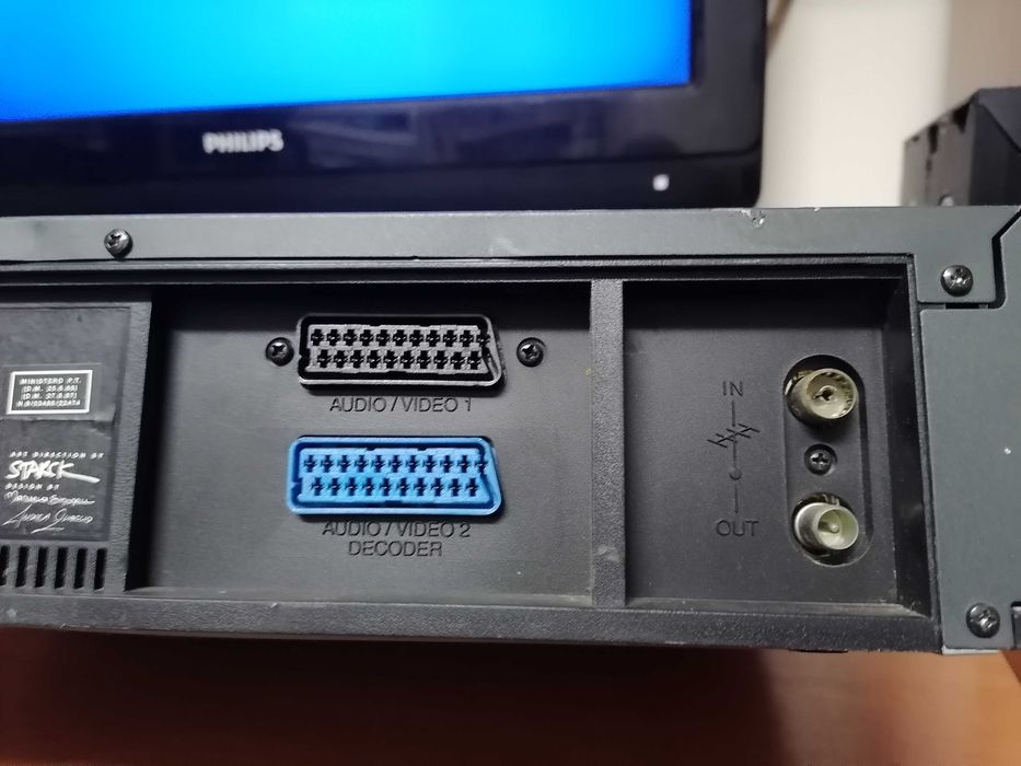 Magnetowid VHS Telefunken M 9515 pilot