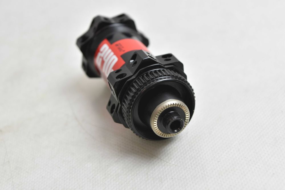 NIEUŻYWANA piasta DT SWISS 240s disc ! 100mm ! QR ! 28ot. straightpull