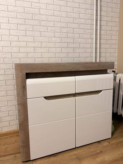 Komoda z Agata led