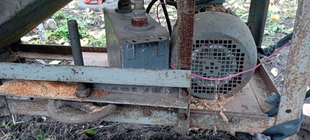 Деревообробний станок, рейсмусовий верстат, фуганок,