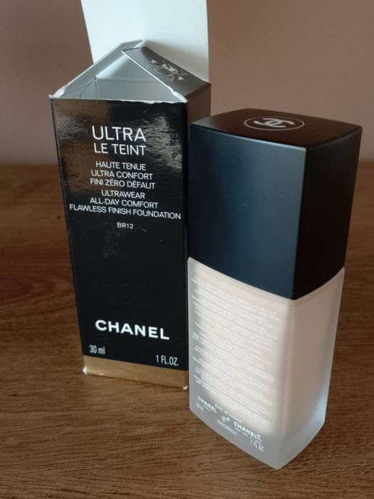 Chanel Ultra Le Teint podkład 30ml