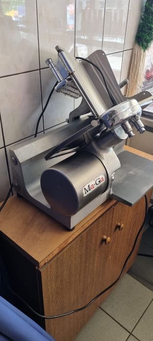 Sprzedam krajalnicę 612p