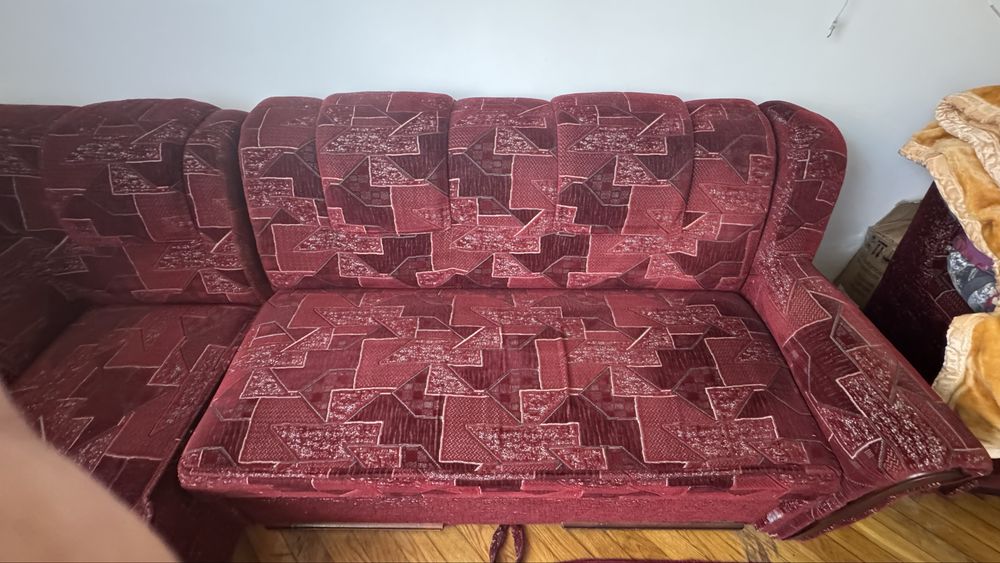 Кутовий диван і крісло
