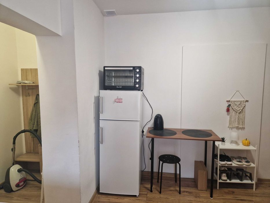 Pokój dla studentki w mieszkaniu dwupokojowym