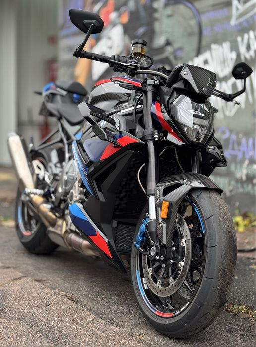 BMW M1000R Competition 2024 рік