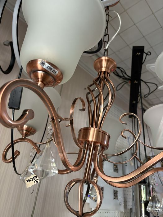 Класична люстра на пять плафонів