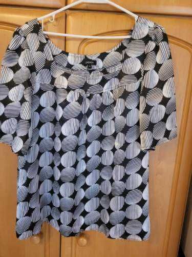 Bluzka  r 14     46  ...44