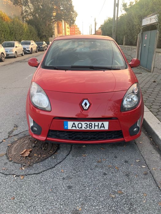 Renault twingo vermelho
