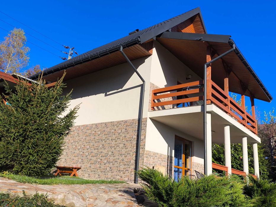 Domek 10 osobowy w Bieszczadach z widokiem nad Solinę