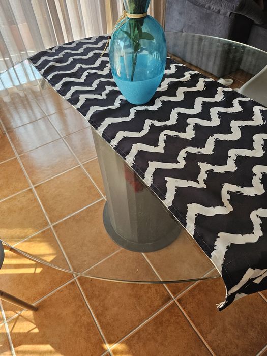 Movel e mesa de Jantar