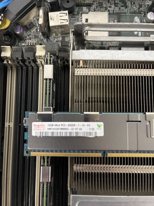 Сервер HP DL360p G8