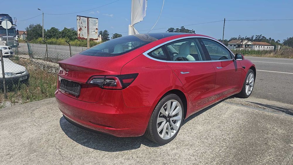 Tesla Model 3 Standard Range