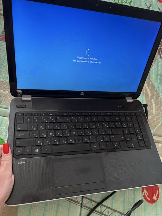 Ноубук HP Pavilion i3