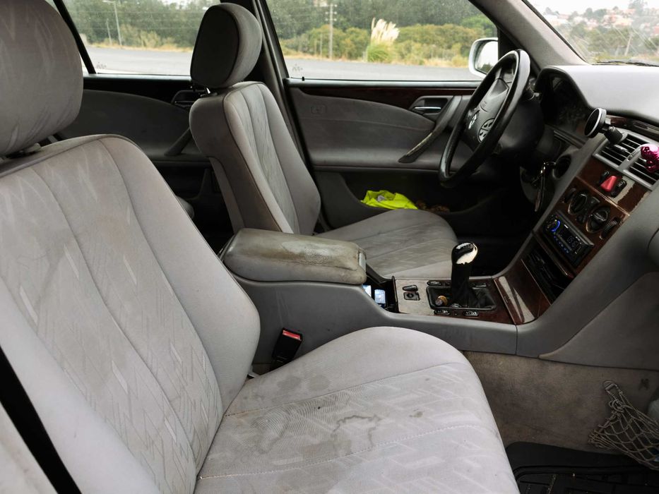 Mercedez-Benz E220 CDI (W210) 2002