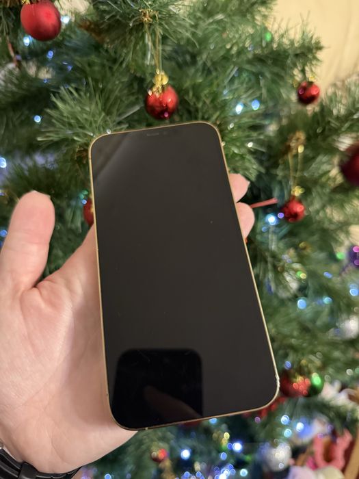 Продам айфон 12 про макс