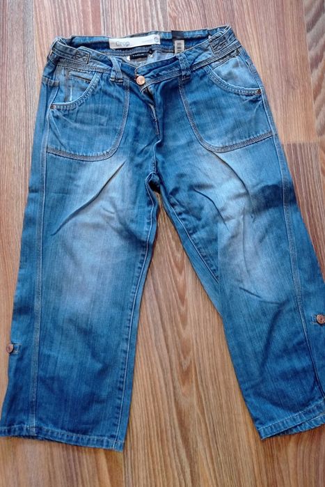 Джинсовые капри.