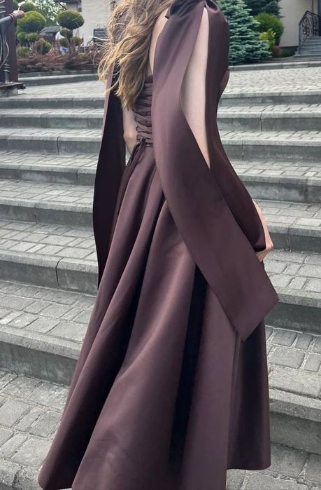 Випускна сукня з корсетом