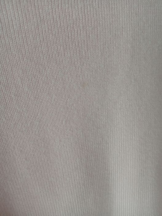 Elegancki sweter Cameo Rose pudrowy róż ozdobne rękawy S