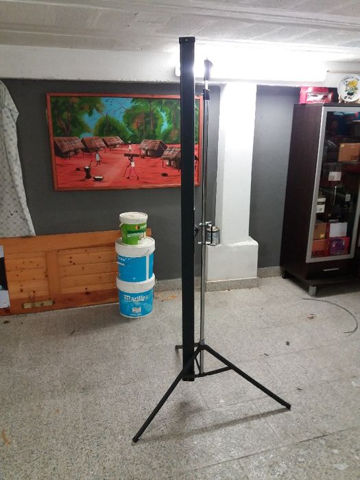 Tela para projetor 150x150