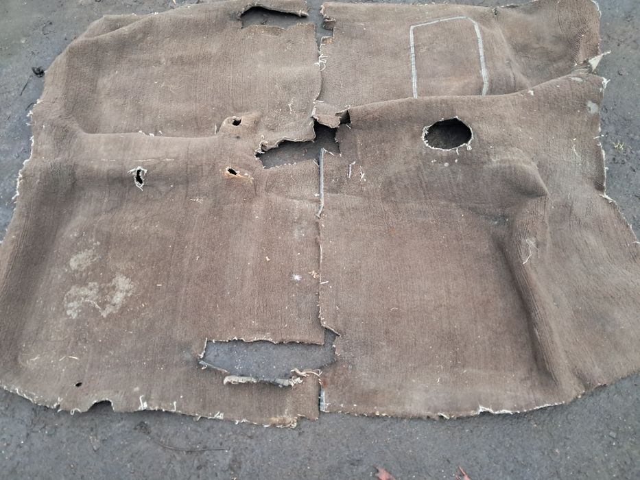 Продам Коричневий Ковролін в салон ВАЗ