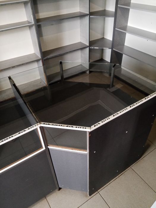 Продається тумба кутова під склом