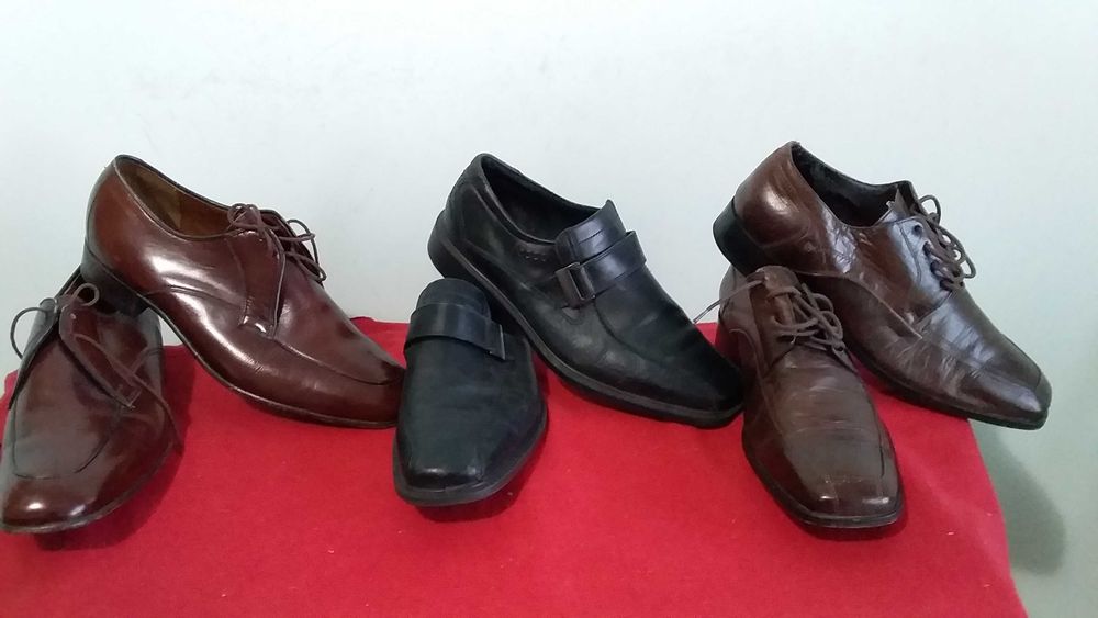 Туфлі чоловічі-шкіра натуральна-Barker-9/28,5;ecco-40/27;Hessels-43/