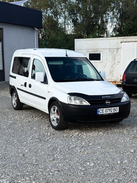 OPEL COMBO 2011 р.в. 1.3 cdti PASS.