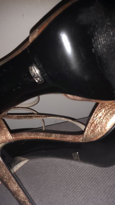 Sandały szpilki złote buffalo 40