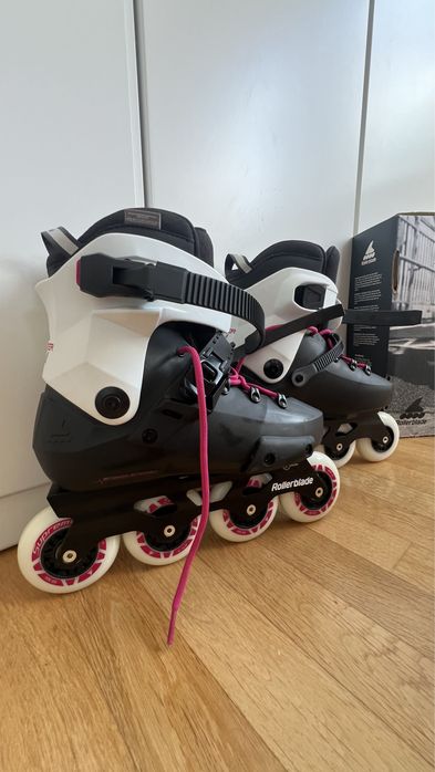 Продам ролики Rollerblade Twister Edge W 2022