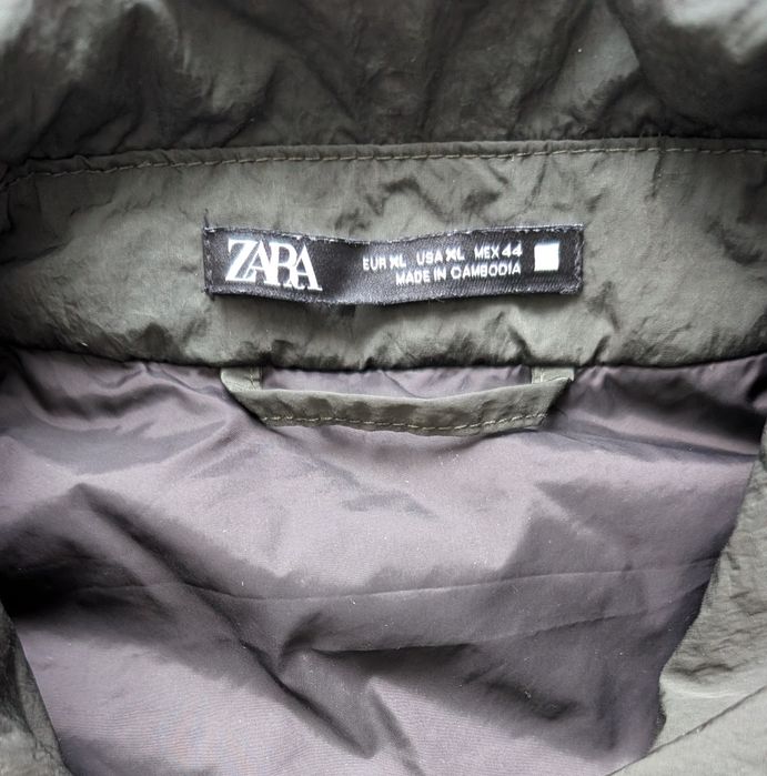 Оригінальна нейлонова куртка Zara