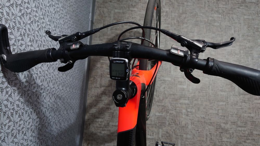 Велосипед Specialized sirrus elite carbon L