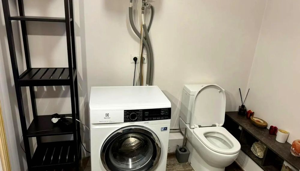 Прирічна 27, Оболонь, Героїв Дніпра