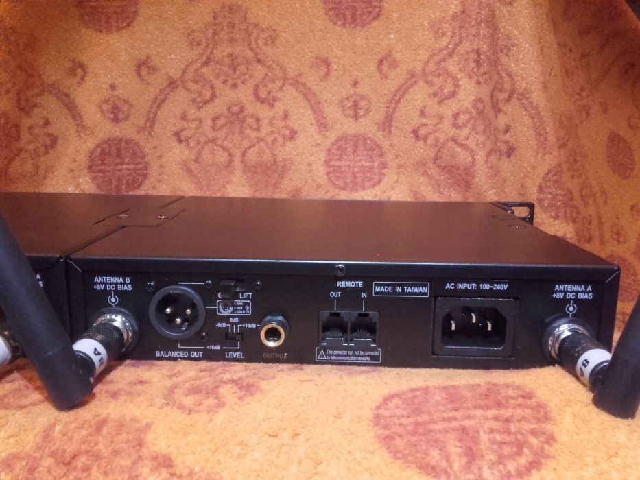 Mikrofon pojemnościowy bezprzewodowy! MIPRO ACT-5H + baza ACT 717