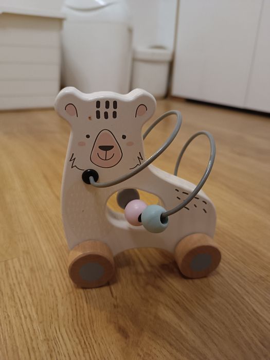 Miś na kółkach, przewlekanka