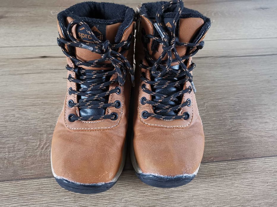 Buty zimowe SPRANDI r 32, dł wkładki 21cm. Używane.