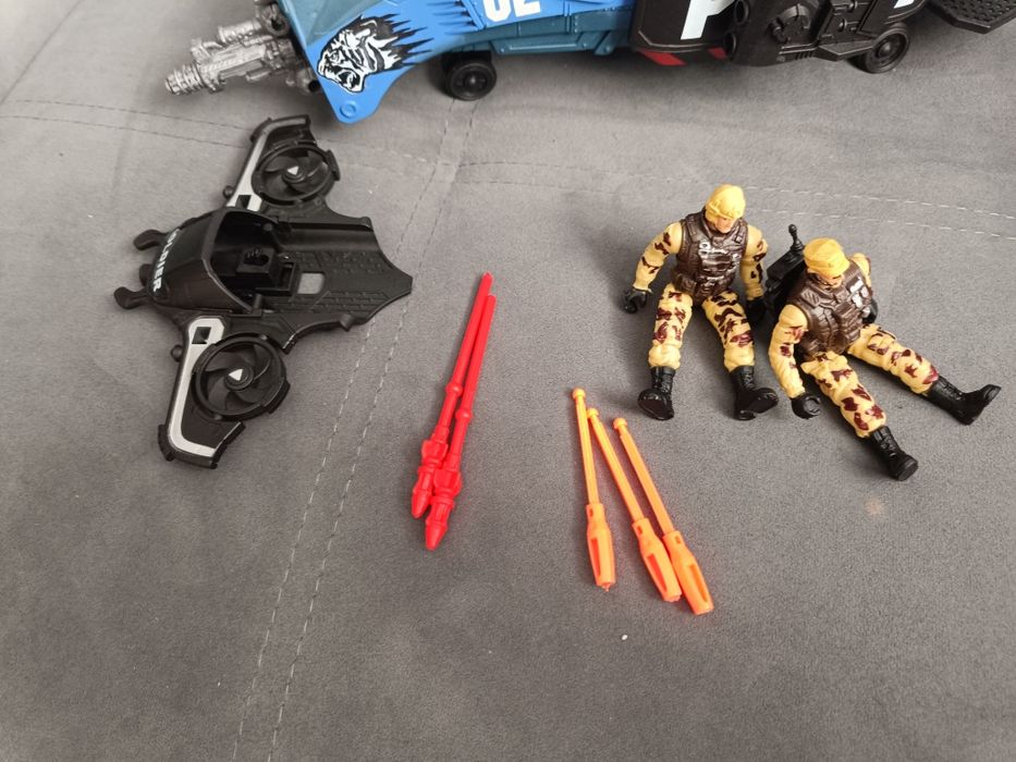 Duży interaktywny helikopter policyjny