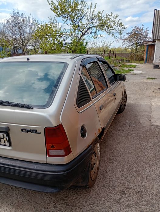 Продам автомобіль ТЕРМІНОВО