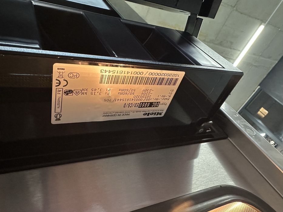 Комплект Духовка - Пароварка + Кавомашина Miele  DGC 6860 + CVA 6805