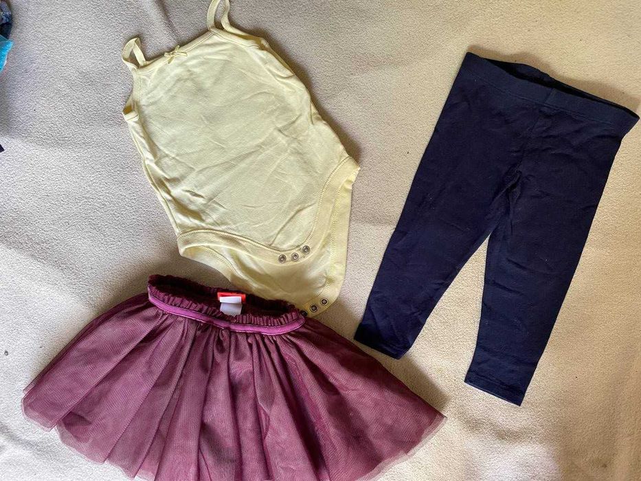 Пакет летней одежды на девочку 9-12 месяцев