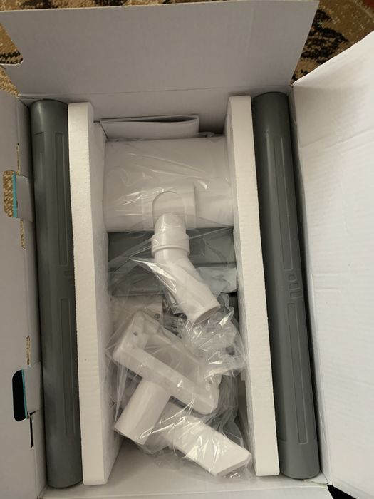 Бездротовий пилосос з тряпкою для вологого прибирання