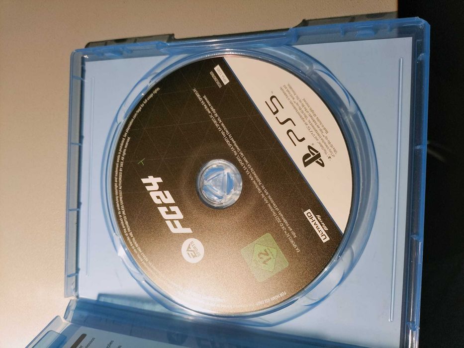 FC 24- PS5 (novo praticamente)