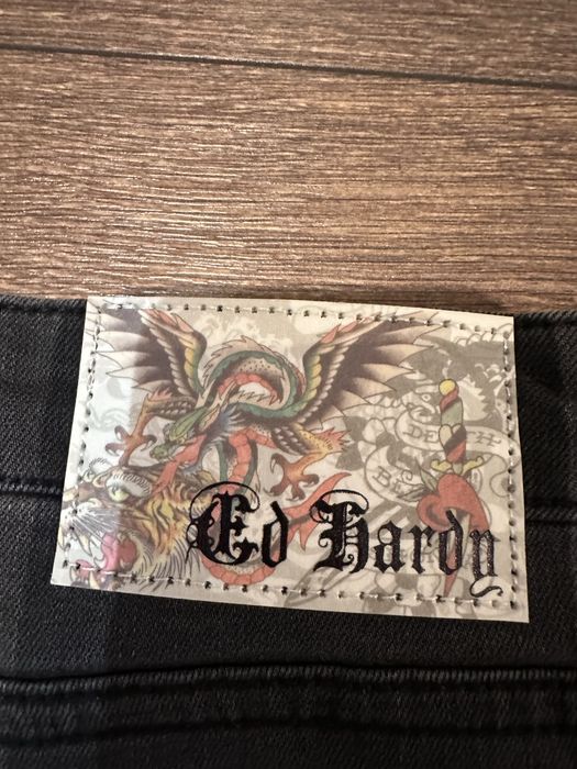Oryginalne jeansy Ed Hardy – nowe z metką