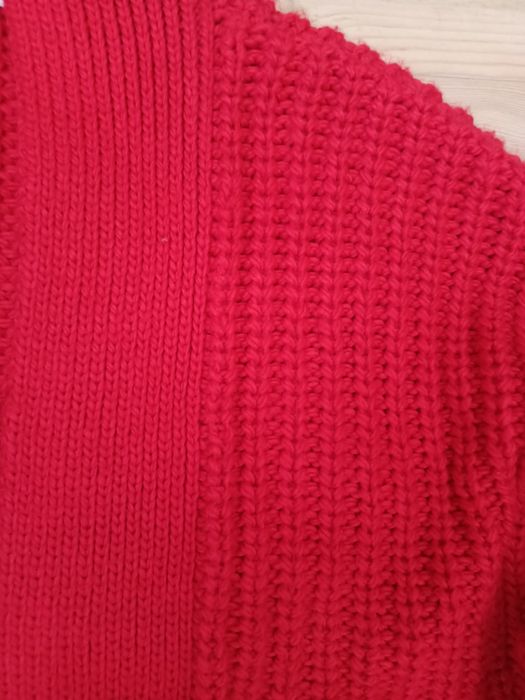 Czerwony sweter H&M