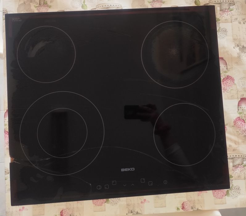 Placa vitrocerâmica Beko partida