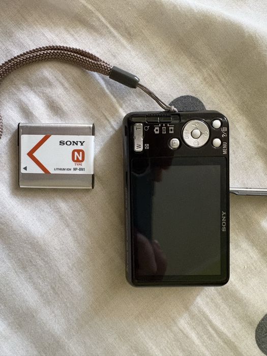 Цифровий фотоапарат Sony Cyber-shot DSC-W630