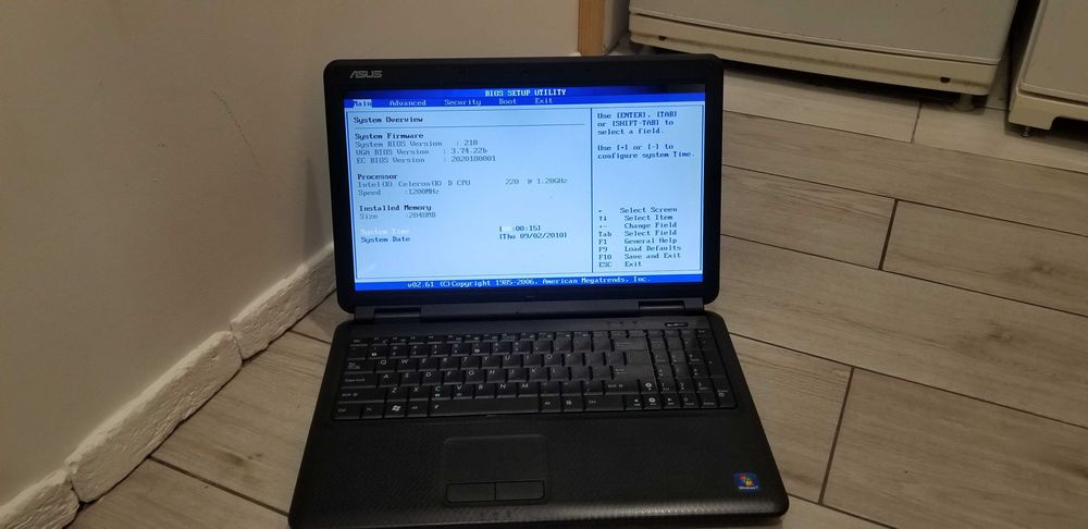 Ноутбук "15.6" Asus K50C/Celeron/ 2 GB/250 GB