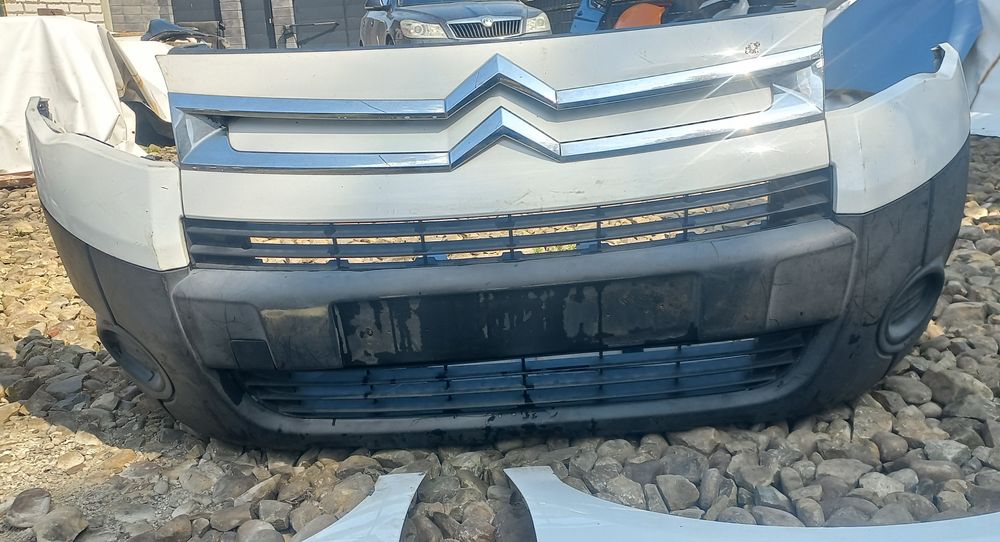 Передній бампер citroen berlingo 2009-2016 берлінго